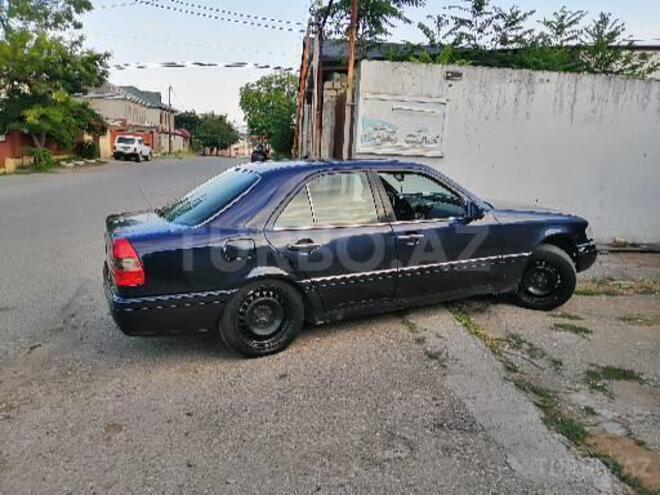 Mercedes C 220 1995, 250,000 km - 2.2 l - Quba