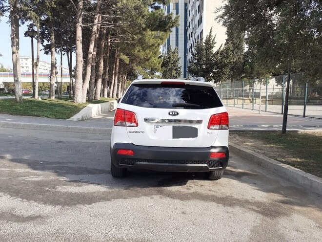 Kia Sorento 2010, 220,000 km - 2.0 l - Bakı