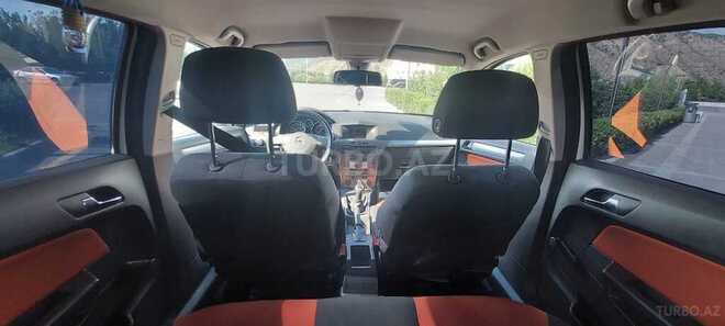 Opel Astra 2006, 181,000 km - 1.4 l - Şəki