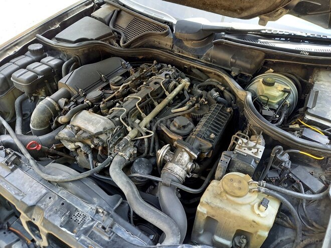 Mercedes E 270 2000, 765,000 km - 2.7 l - Bakı