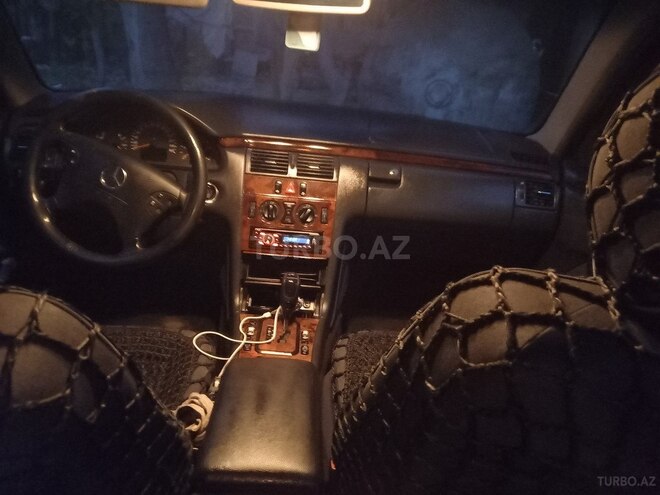 Mercedes E 270 2000, 765,000 km - 2.7 l - Bakı