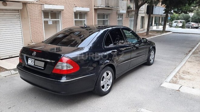Mercedes E 220 2006, 238,000 km - 2.2 l - Bakı