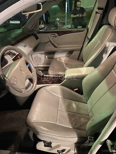 Mercedes E 240 2000, 237,000 km - 2.6 l - Bakı