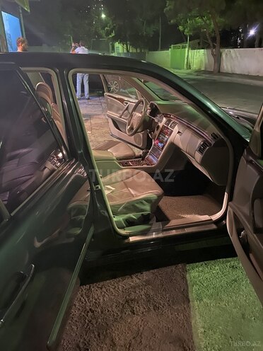 Mercedes E 240 2000, 237,000 km - 2.6 l - Bakı