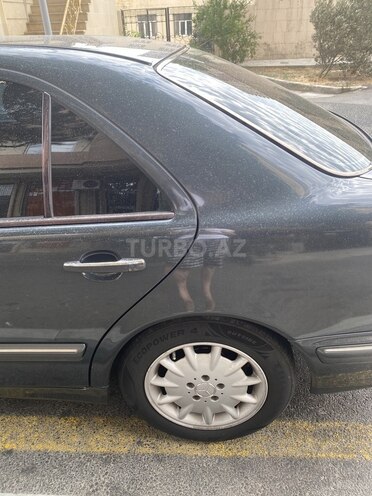 Mercedes E 240 2000, 237,000 km - 2.6 l - Bakı