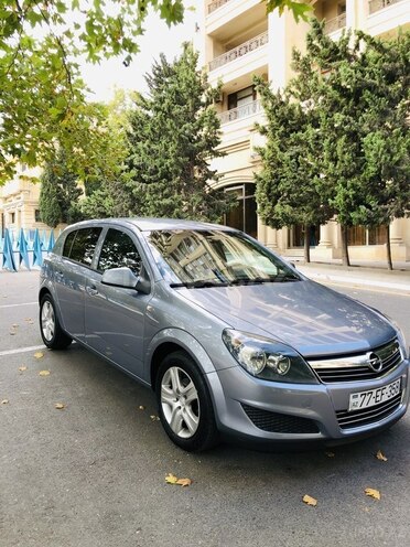 Opel Astra 2009, 187,000 km - 1.3 l - Bakı