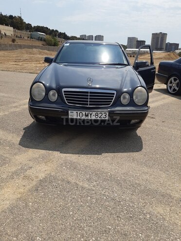 Mercedes E 200 2001, 286,596 km - 2.0 l - Bakı