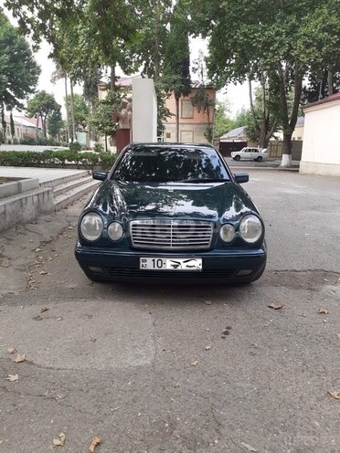 Mercedes E 230 1996, 380,000 km - 2.3 l - Qazax