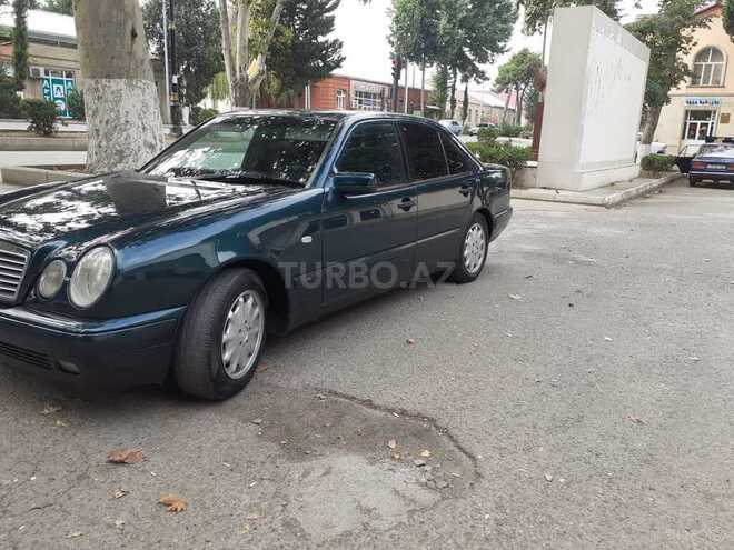 Mercedes E 230 1996, 380,000 km - 2.3 l - Qazax
