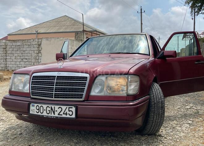 Mercedes E 200 1994, 380,000 km - 2.0 l - Bakı