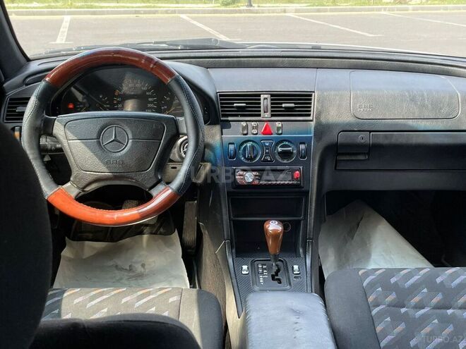 Mercedes C 220 1998, 35,000 km - 2.2 л - Sumqayıt