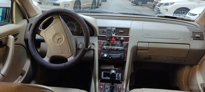 Mercedes C 230 1998, 265,000 km - 2.3 l - Bakı