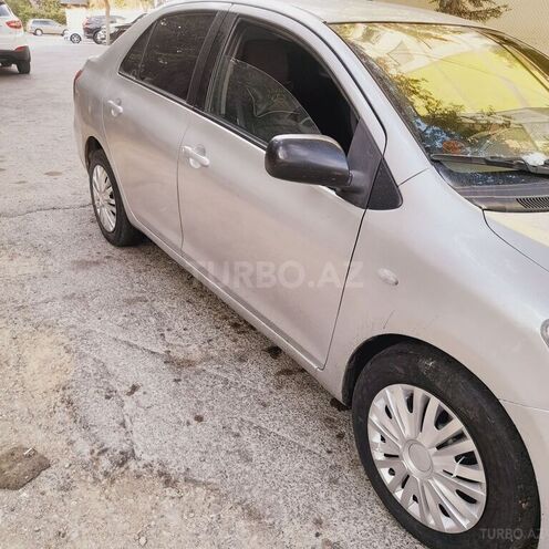 Toyota Yaris 2007, 400,000 km - 1.3 l - Bakı