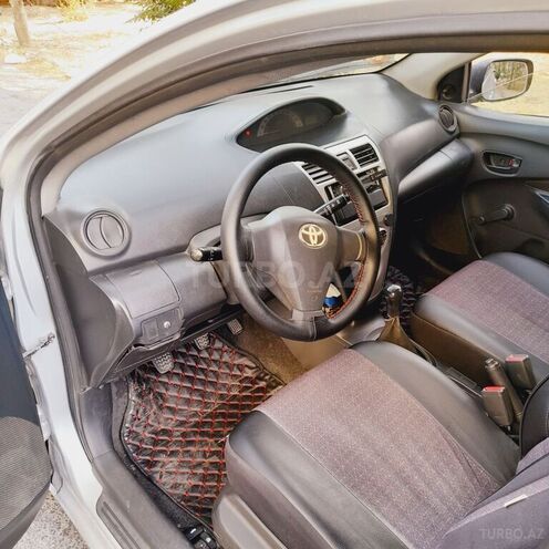 Toyota Yaris 2007, 400,000 km - 1.3 l - Bakı