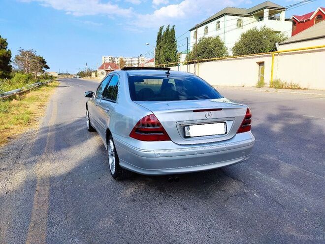 Mercedes C 240 2000, 281,000 km - 2.4 л - Bakı