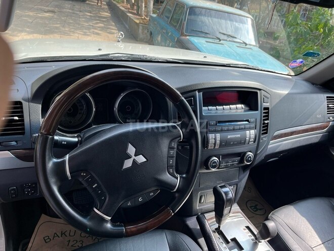 Mitsubishi Pajero 2012, 114,783 km - 3.5 l - Bakı