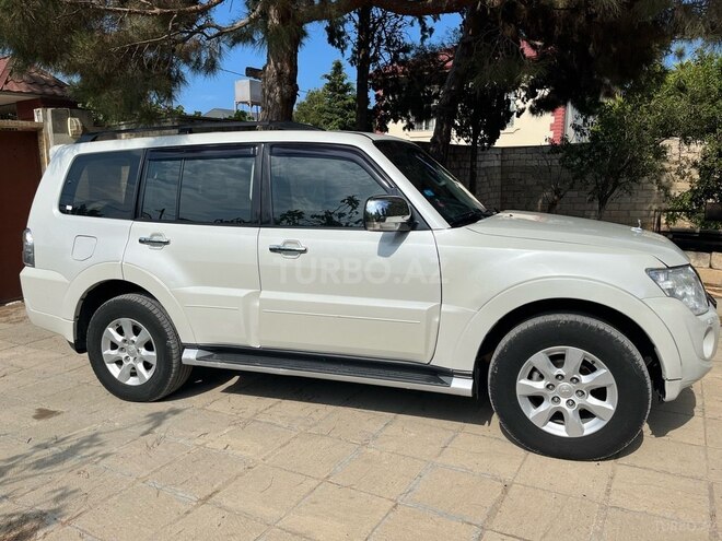 Mitsubishi Pajero 2012, 114,783 km - 3.5 l - Bakı