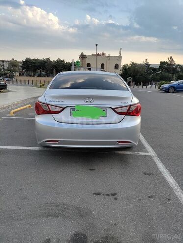 Hyundai Sonata 2011, 174,000 km - 2.0 l - Bakı