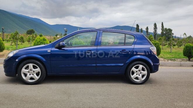Opel Astra 2007, 191,250 km - 1.4 l - Şəki