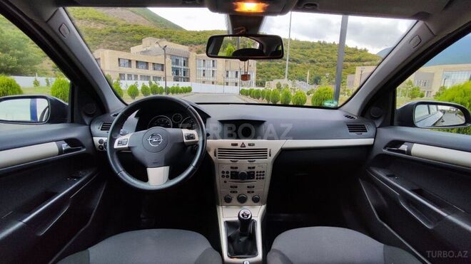 Opel Astra 2007, 191,250 km - 1.4 l - Şəki