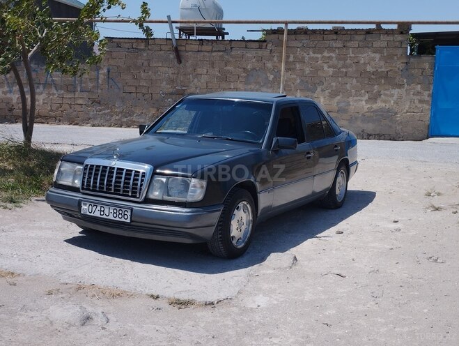 Mercedes E 220 1992, 425,452 km - 2.2 l - Bakı