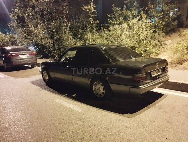 Mercedes E 220 1992, 425,452 km - 2.2 l - Bakı