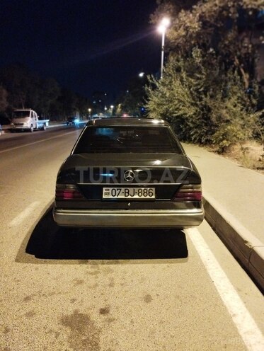 Mercedes E 220 1992, 425,452 km - 2.2 l - Bakı