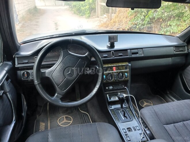Mercedes E 300 1993, 568,000 km - 3.0 л - Bakı