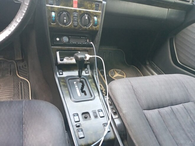Mercedes E 300 1993, 568,000 km - 3.0 л - Bakı