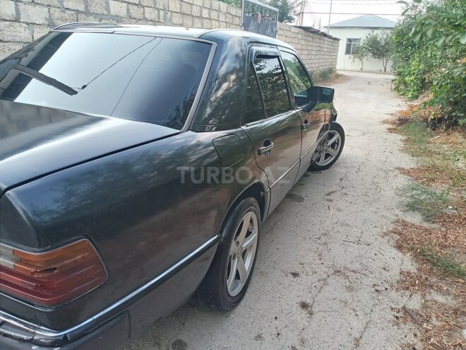 Mercedes E 300 1993, 568,000 km - 3.0 л - Bakı