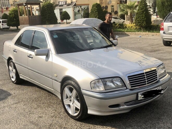Mercedes C 200 2000, 138,000 km - 2.0 l - Bakı