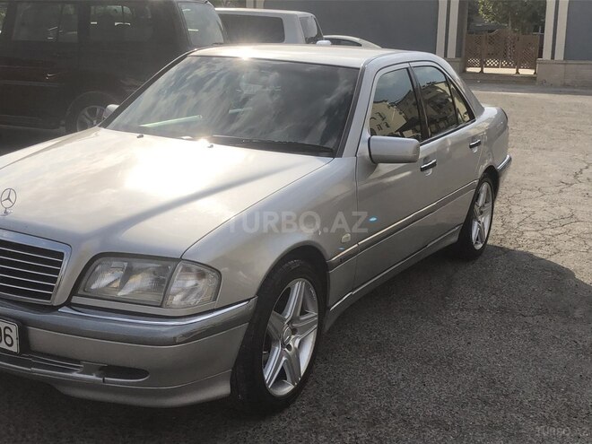 Mercedes C 200 2000, 138,000 km - 2.0 l - Bakı