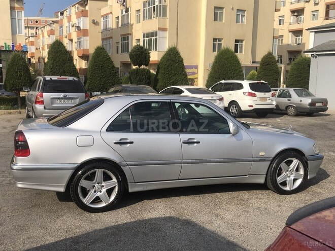Mercedes C 200 2000, 138,000 km - 2.0 l - Bakı