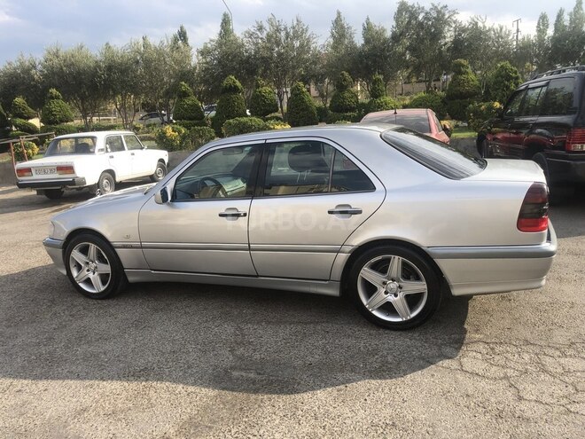 Mercedes C 200 2000, 138,000 km - 2.0 l - Bakı