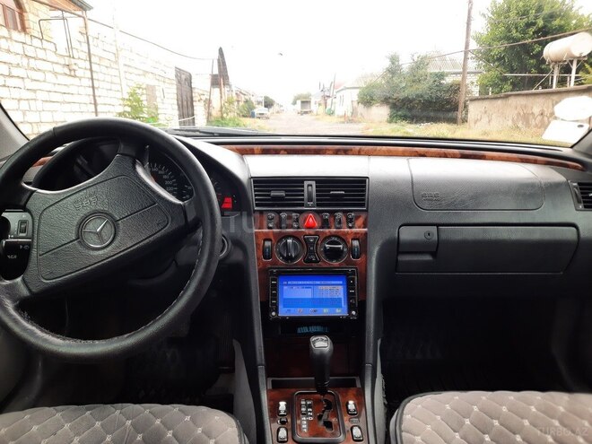 Mercedes C 230 1999, 350,000 km - 2.3 л - Qazax