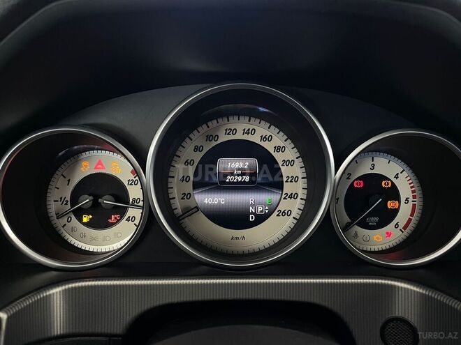 Mercedes E 220 2013, 202,978 km - 2.2 l - Bakı