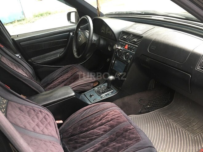 Mercedes C 220 1999, 350,000 km - 2.2 l - Bakı