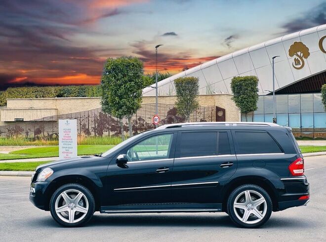 Mercedes GL 500 2010, 132,500 km - 5.0 l - Bakı