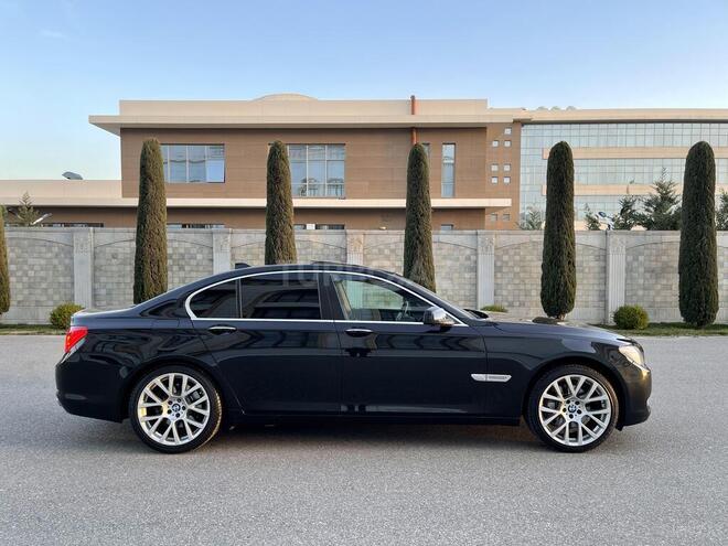 BMW 740 2009, 211,000 km - 3.0 л - Bakı