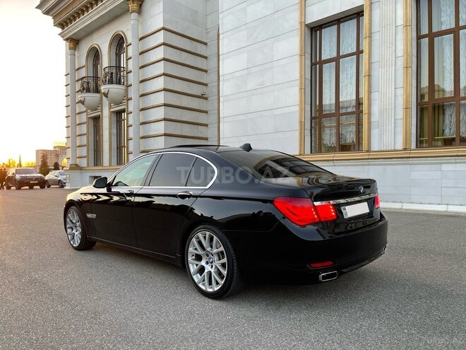 BMW 740 2009, 211,000 km - 3.0 л - Bakı