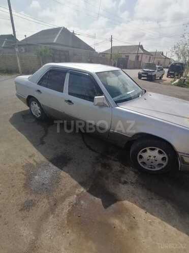 Mercedes E 250 1986, 856,080 km - 2.5 l - Bakı