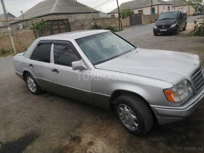 Mercedes E 250 1986, 856,080 km - 2.5 l - Bakı