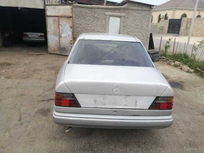 Mercedes E 250 1986, 856,080 km - 2.5 l - Bakı