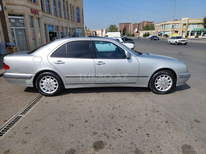 Mercedes E 270 1999, 269,000 km - 2.7 l - Gəncə