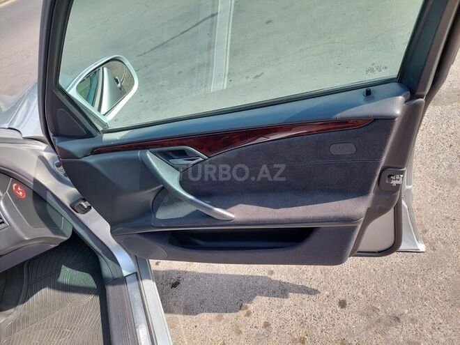 Mercedes E 270 1999, 269,000 km - 2.7 l - Gəncə
