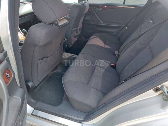 Mercedes E 270 1999, 269,000 km - 2.7 l - Gəncə