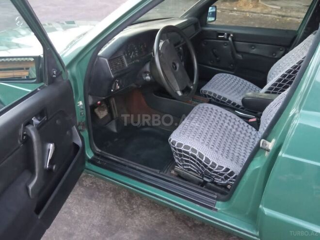 Mercedes 190 1986, 222,222 km - 2.0 л - Bakı
