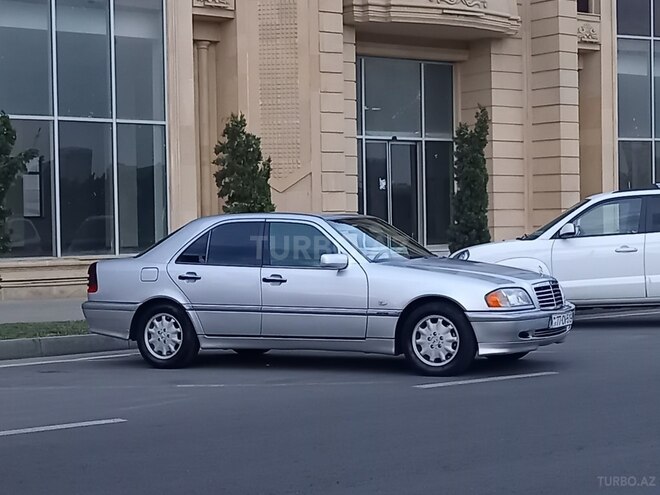 Mercedes C 220 2000, 609,532 km - 2.2 l - Bakı