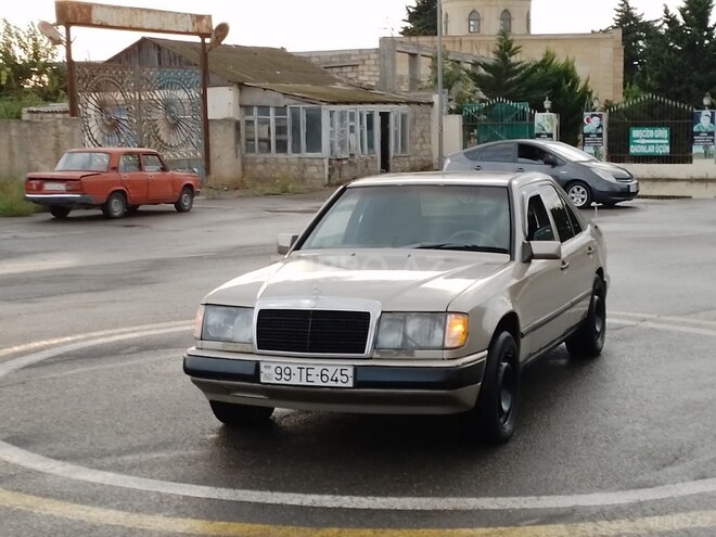 Mercedes E 260 1990, 300,000 km - 2.6 l - Bakı