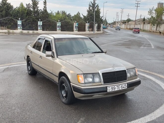 Mercedes E 260 1990, 300,000 km - 2.6 l - Bakı